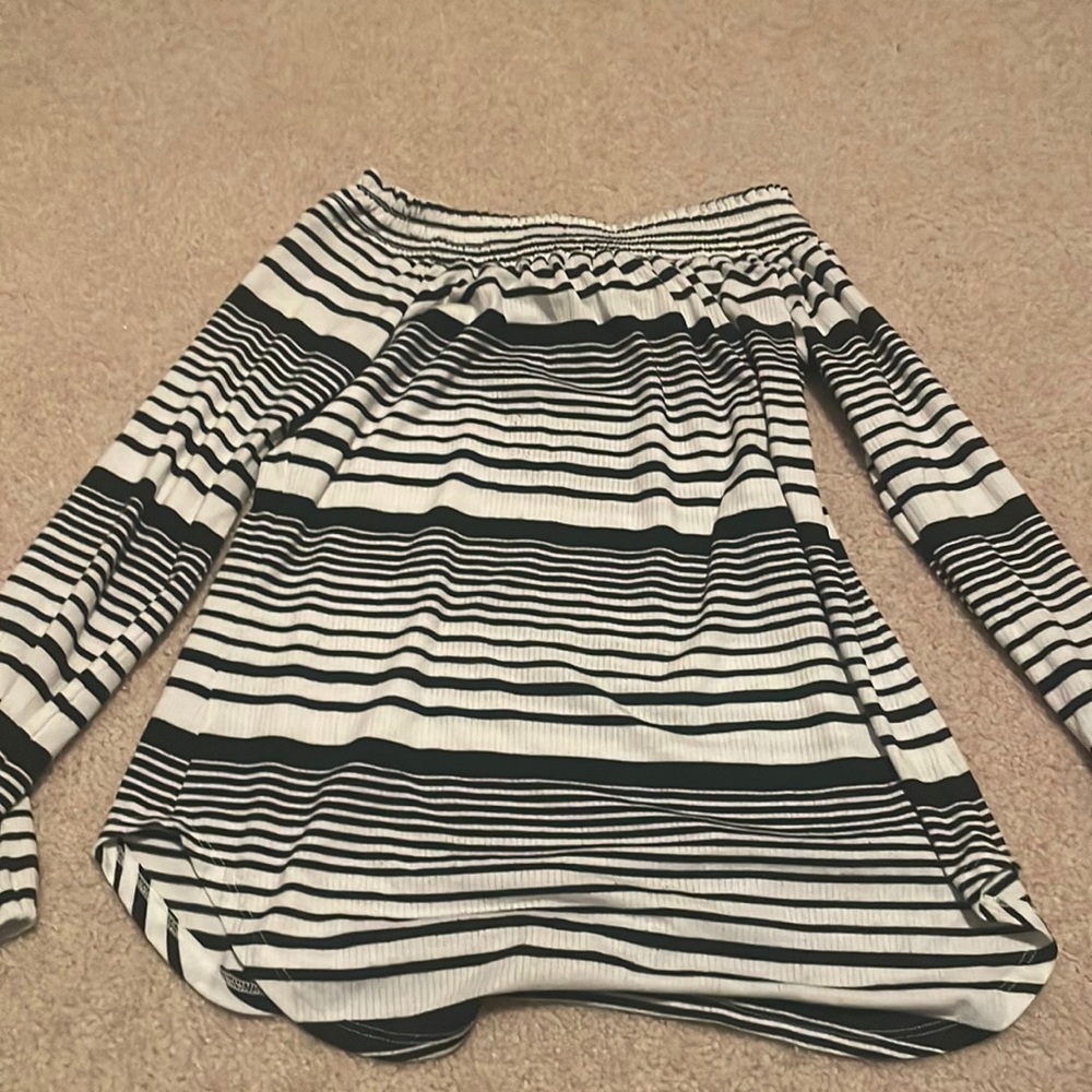 Black and white off the shoulder shirt